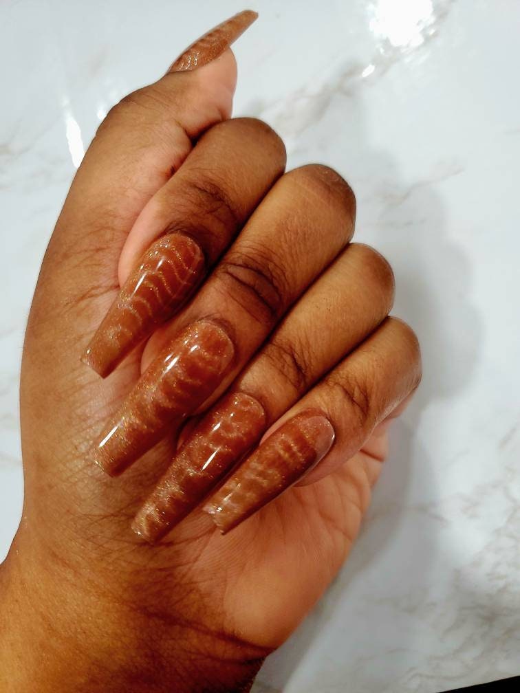 Luxe Magnetic Currents